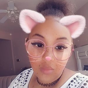 Meet your Posher, Latasha